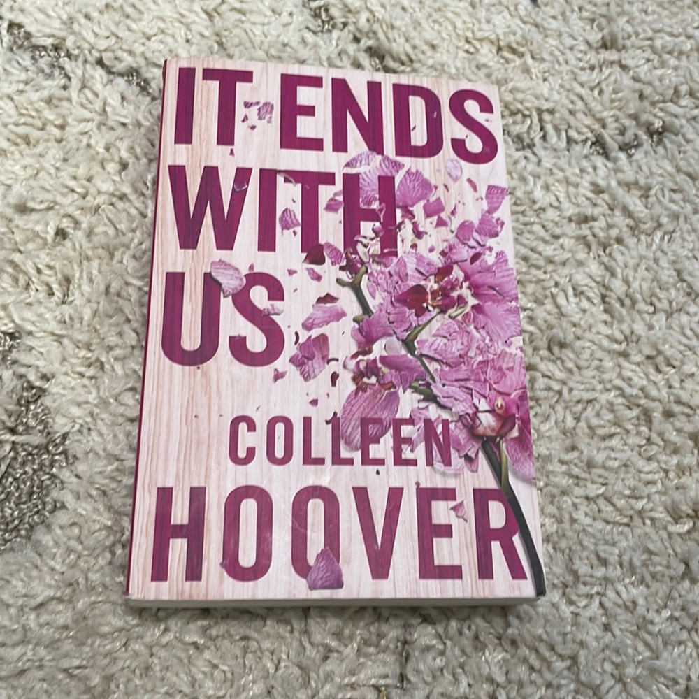 It ends  with us- Colleen Hoover New UK version